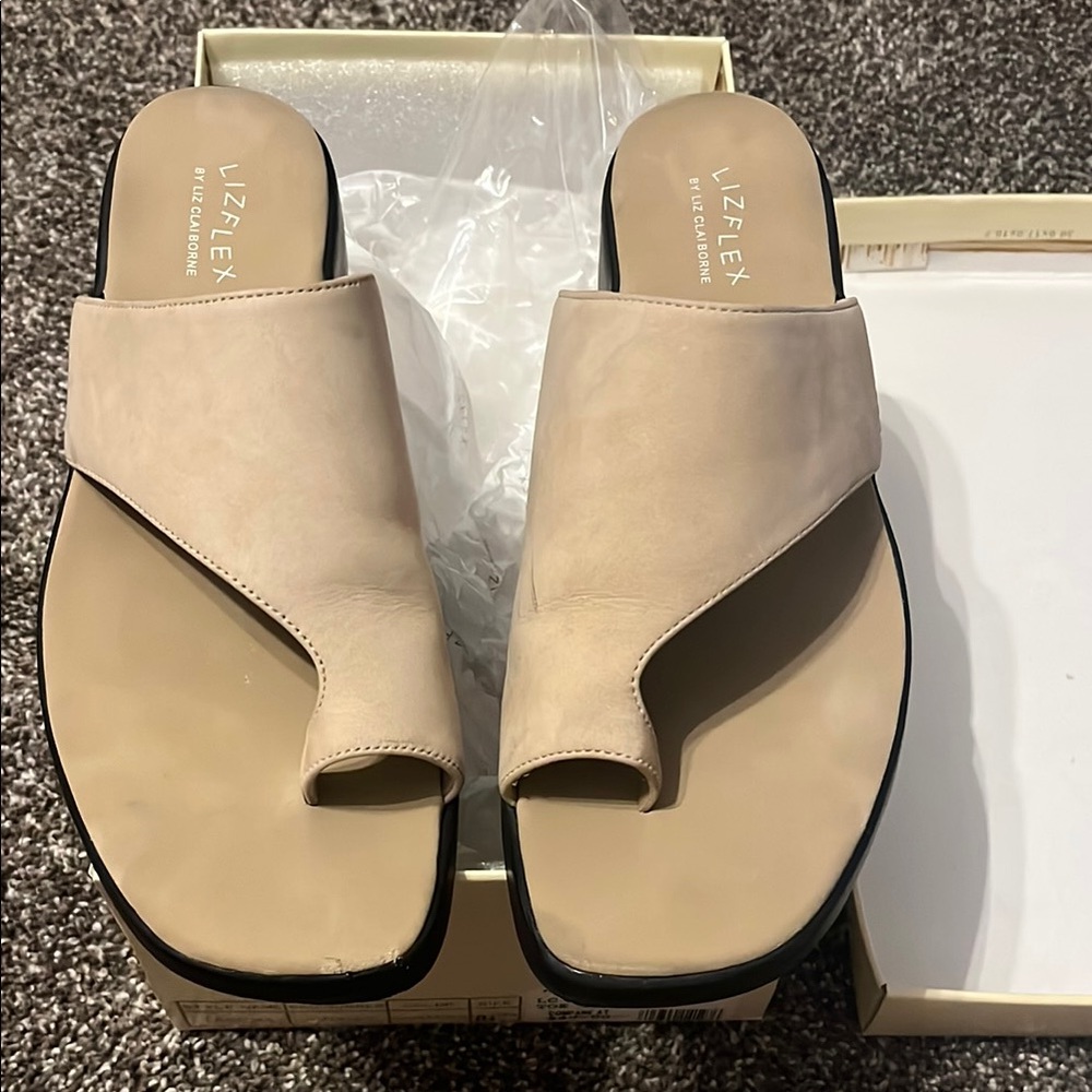 LIZFLEX Liz Claiborne Tacoma Toe Thong Slides Sz 8.5